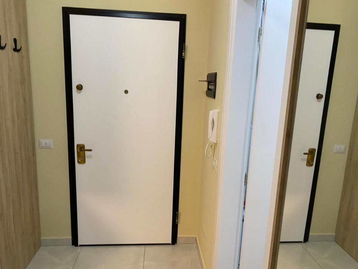Kevin'S Lungomare Apartment Влёра Экстерьер фото
