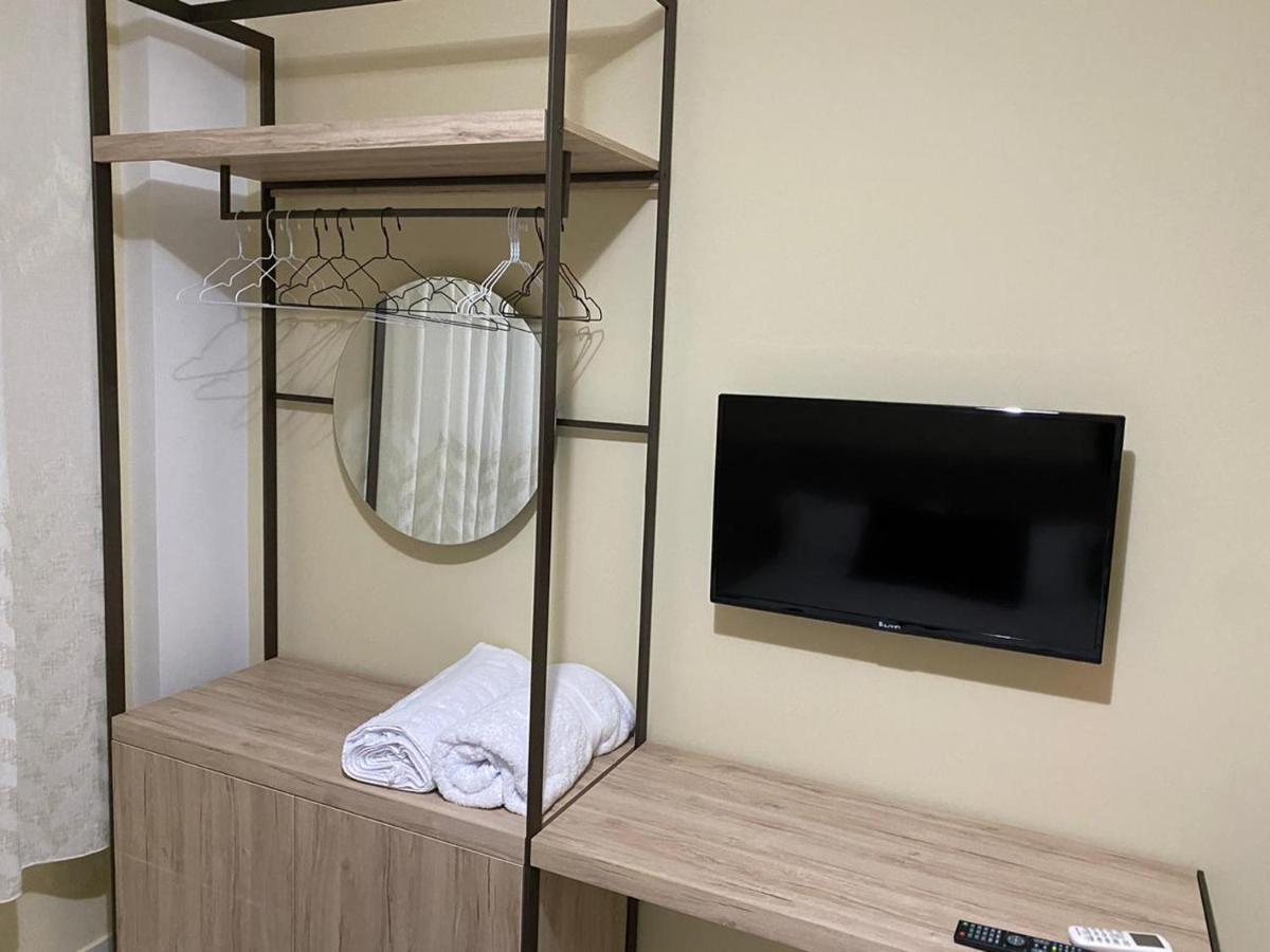 Kevin'S Lungomare Apartment Влёра Экстерьер фото